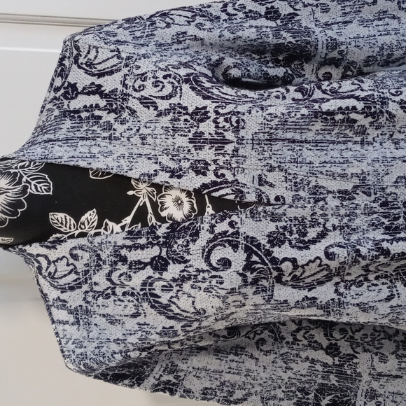 🆕️ 💙HTF Clara Sunwoo💙 - Blue/Gray Scroll Filigree Open Front Cardigan Jacket - Picture 9 of 15